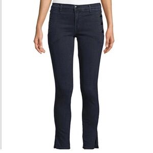 J Brand Mid Rise Skinny Jean in Indigo Size 28